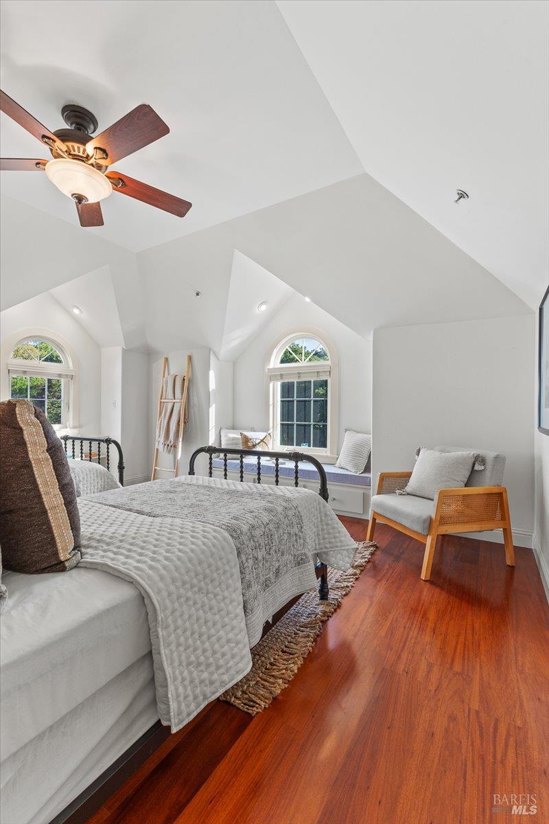 Detail Gallery Image 44 of 60 For 134 Moonlight Dr, Healdsburg,  CA 95448 - 4 Beds | 3/1 Baths