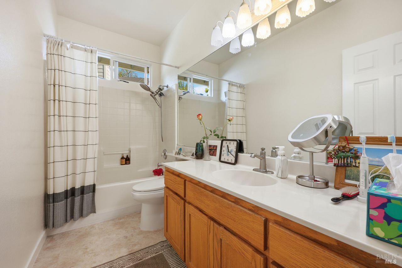 Detail Gallery Image 21 of 50 For 164 Fulton Pl, Windsor,  CA 95492 - 3 Beds | 2 Baths