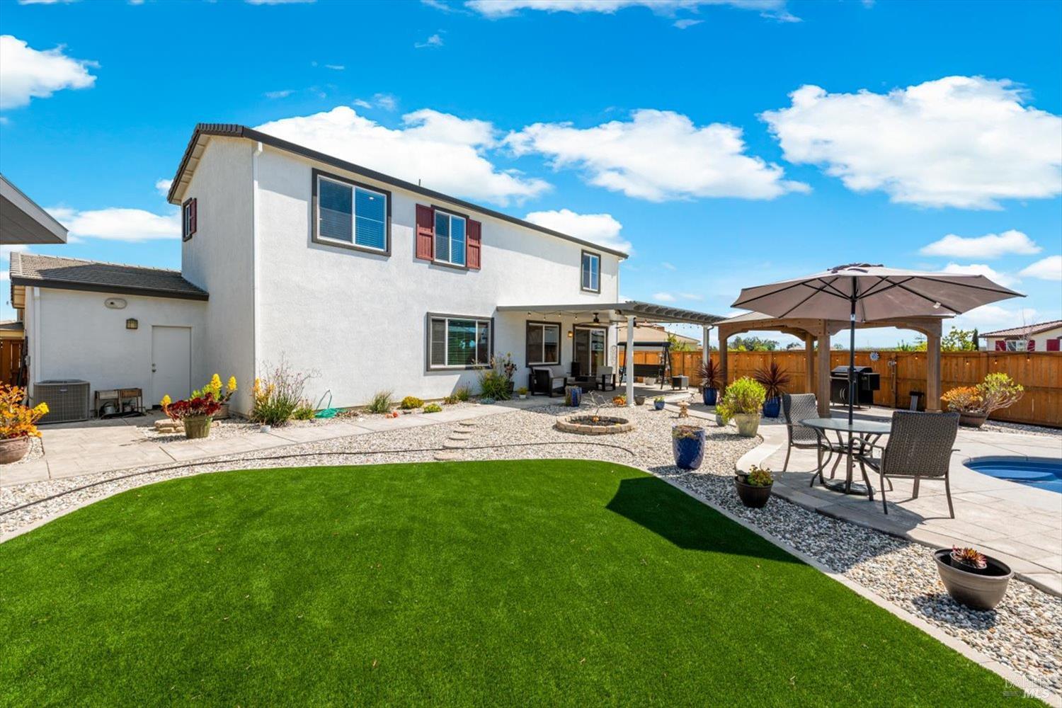 Detail Gallery Image 54 of 81 For 1685 Blossom Way, Dixon,  CA 95620 - 4 Beds | 3 Baths