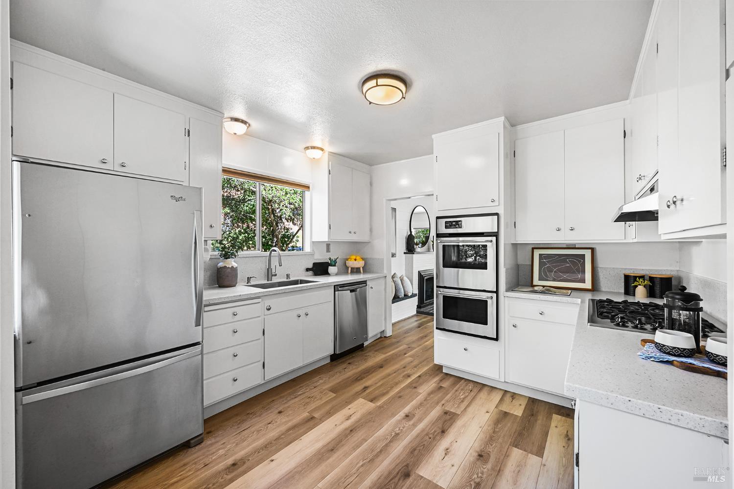 Detail Gallery Image 23 of 62 For 241 Floribel Ave, San Anselmo,  CA 94960 - 3 Beds | 2 Baths