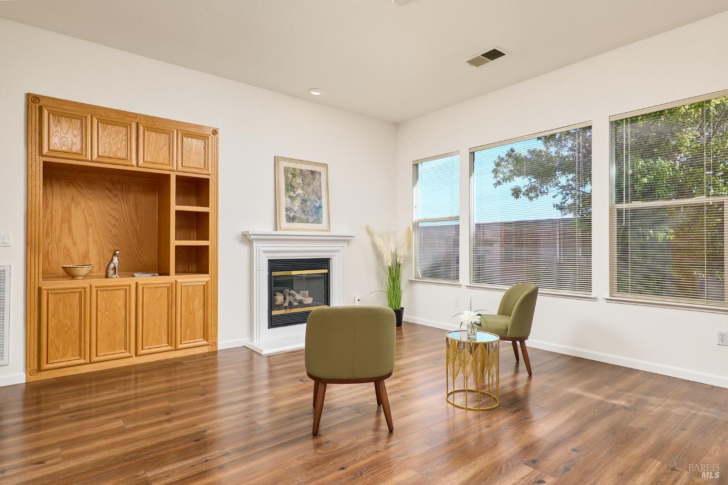 Detail Gallery Image 11 of 39 For 604 American Falls Dr, Rio Vista,  CA 94571 - 3 Beds | 3/1 Baths