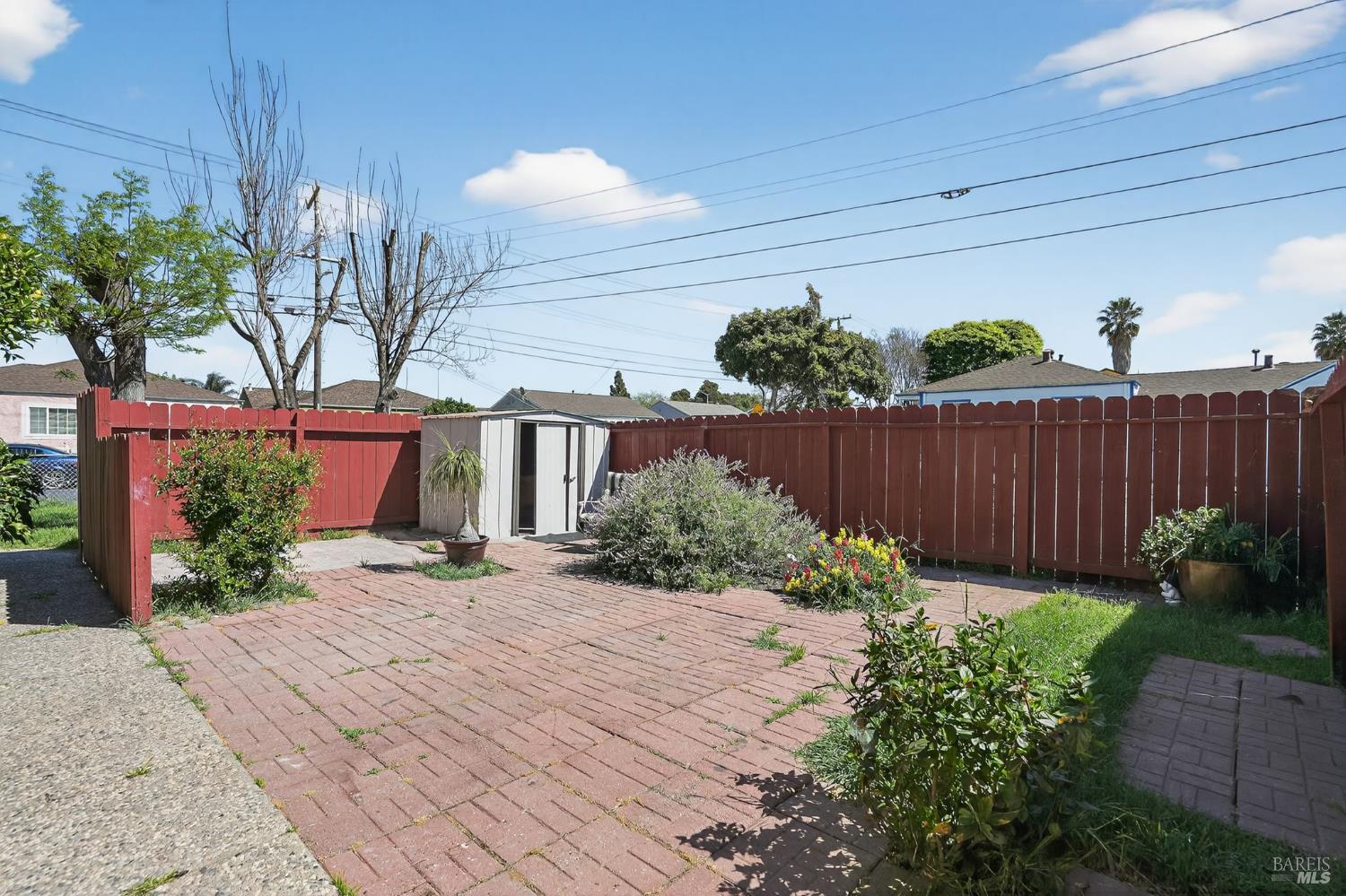 Detail Gallery Image 2 of 30 For 1565 Timothy Dr, San Leandro,  CA 94577 - 4 Beds | 2 Baths