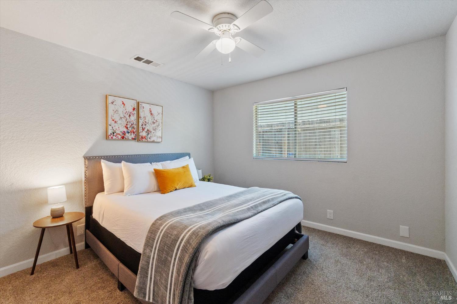 Detail Gallery Image 21 of 66 For 244 Woodhill Dr, Redding,  CA 96003 - 3 Beds | 2 Baths