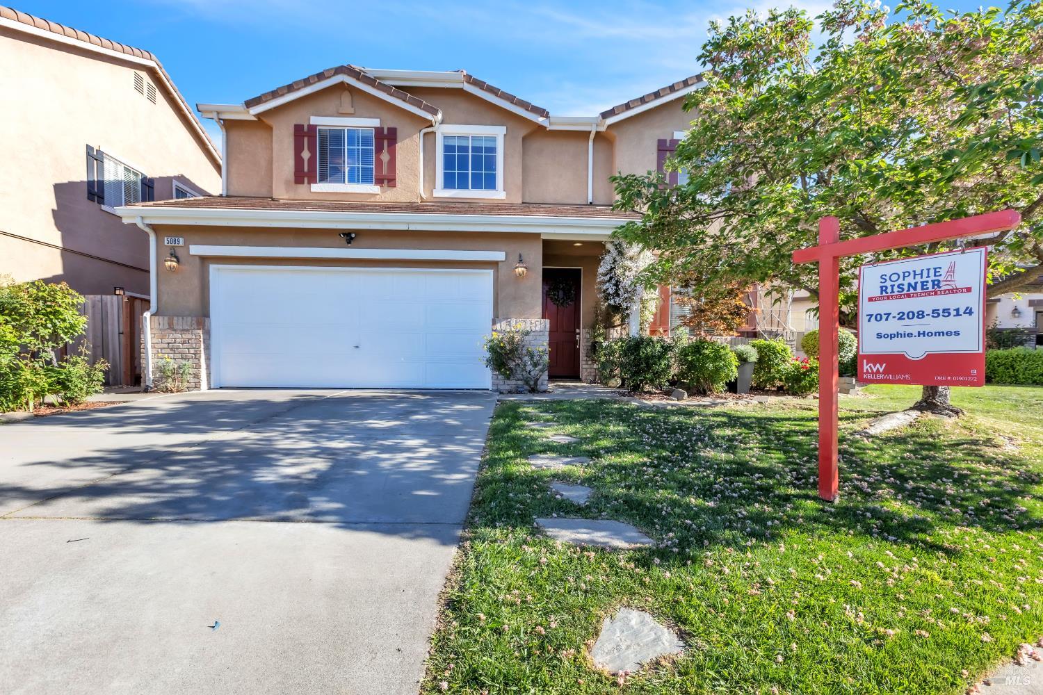 Detail Gallery Image 2 of 38 For 5089 Falls Ct, Fairfield,  CA 94534 - 4 Beds | 2/1 Baths