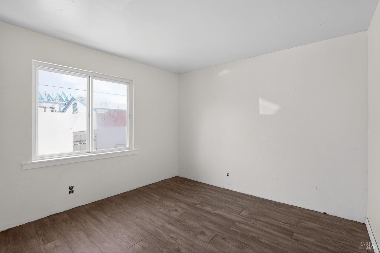 Detail Gallery Image 16 of 30 For 1565 Timothy Dr, San Leandro,  CA 94577 - 4 Beds | 2 Baths