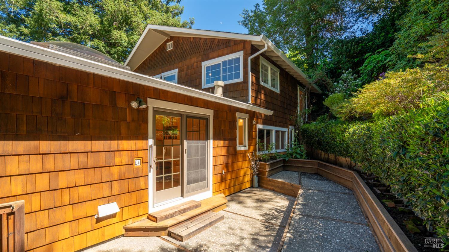 Detail Gallery Image 53 of 77 For 5 Viox Way, San Rafael,  CA 94901 - 4 Beds | 3/1 Baths