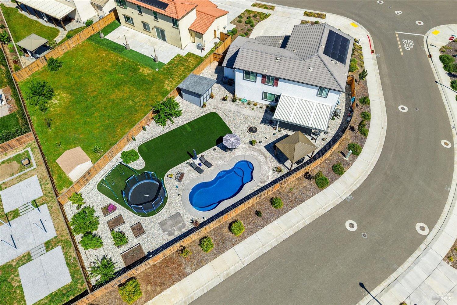 Detail Gallery Image 66 of 81 For 1685 Blossom Way, Dixon,  CA 95620 - 4 Beds | 3 Baths