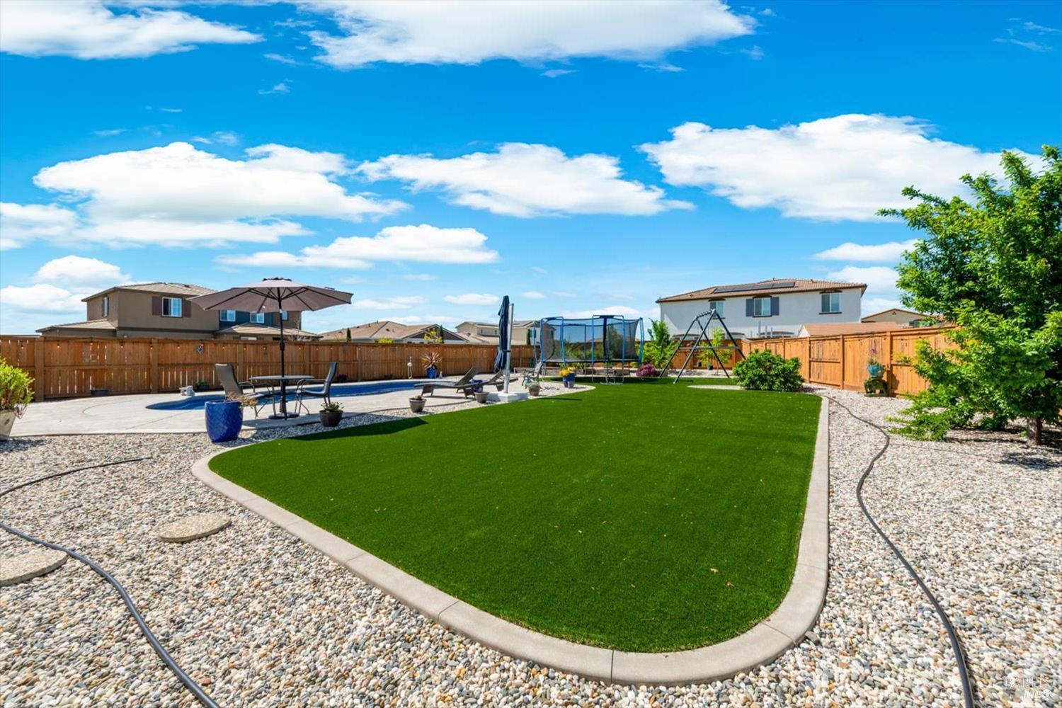 Detail Gallery Image 57 of 81 For 1685 Blossom Way, Dixon,  CA 95620 - 4 Beds | 3 Baths