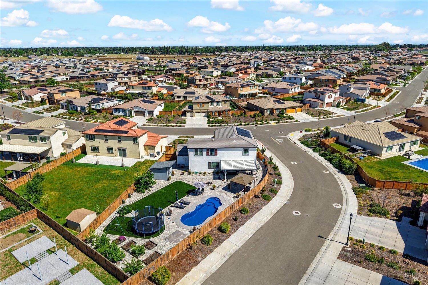 Detail Gallery Image 65 of 81 For 1685 Blossom Way, Dixon,  CA 95620 - 4 Beds | 3 Baths