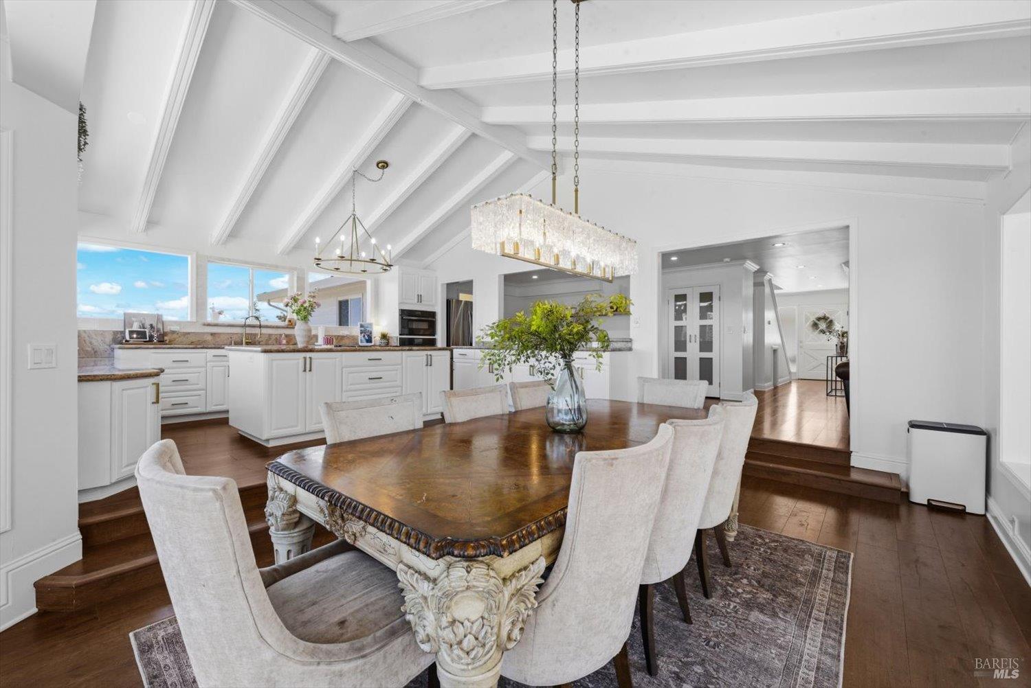 Detail Gallery Image 25 of 99 For 160 Wykoff Dr, Vacaville,  CA 95688 - 6 Beds | 4 Baths