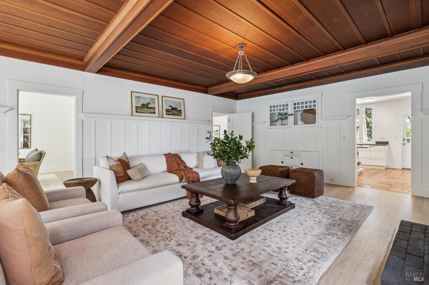 Detail Gallery Image 22 of 93 For 47 Main Dr, San Rafael,  CA 94901 - 4 Beds | 5 Baths