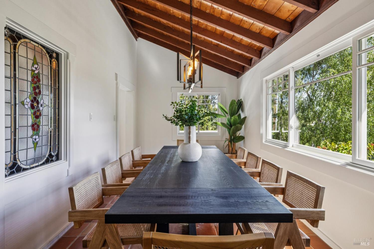 Detail Gallery Image 36 of 93 For 47 Main Dr, San Rafael,  CA 94901 - 4 Beds | 5 Baths