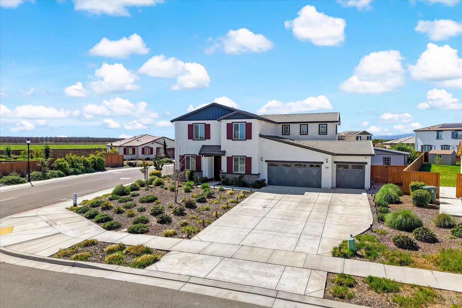 Detail Gallery Image 68 of 81 For 1685 Blossom Way, Dixon,  CA 95620 - 4 Beds | 3 Baths