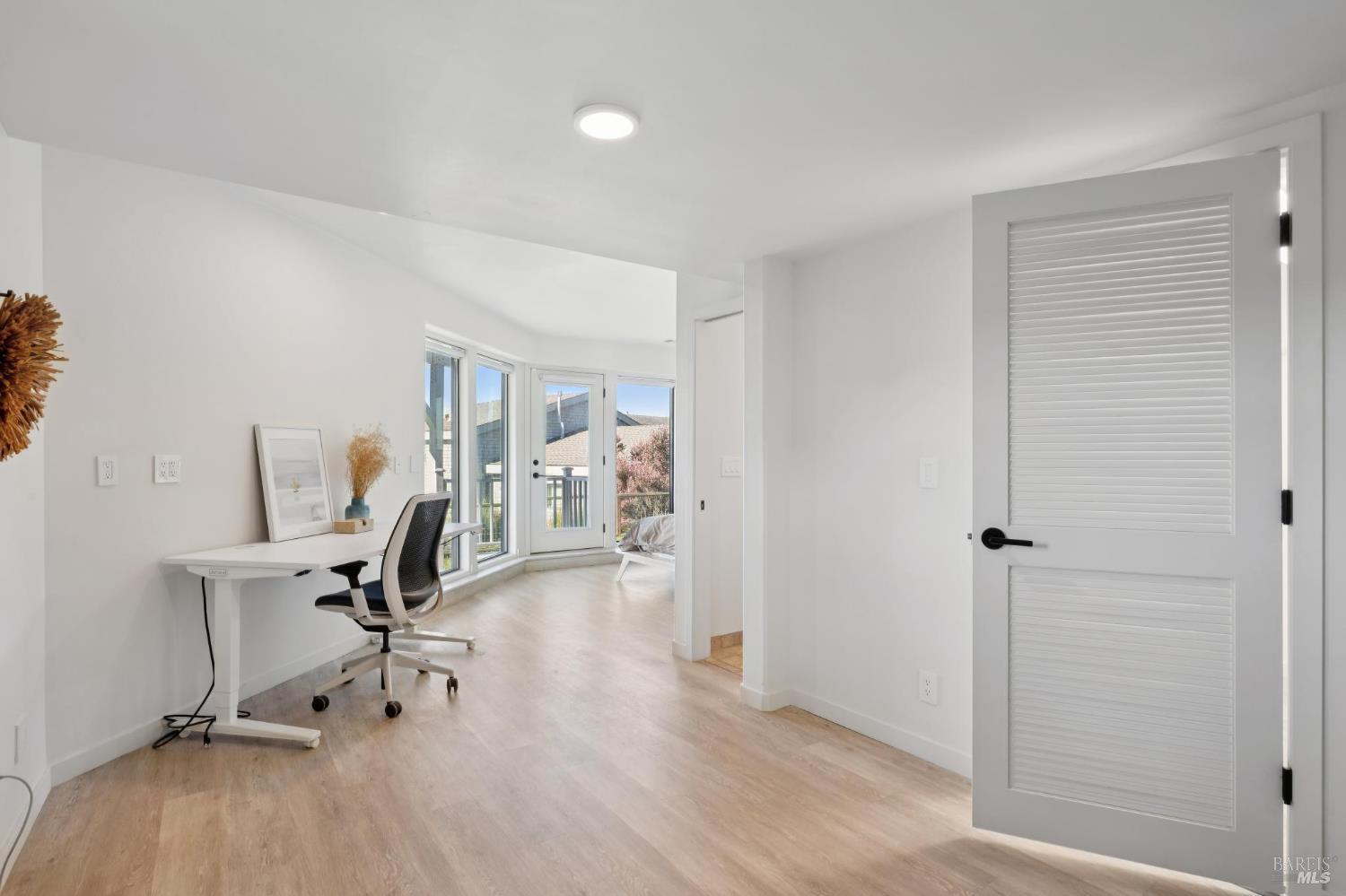 Detail Gallery Image 18 of 98 For 557 Oceana Dr, Dillon Beach,  CA 94929 - 3 Beds | 3 Baths