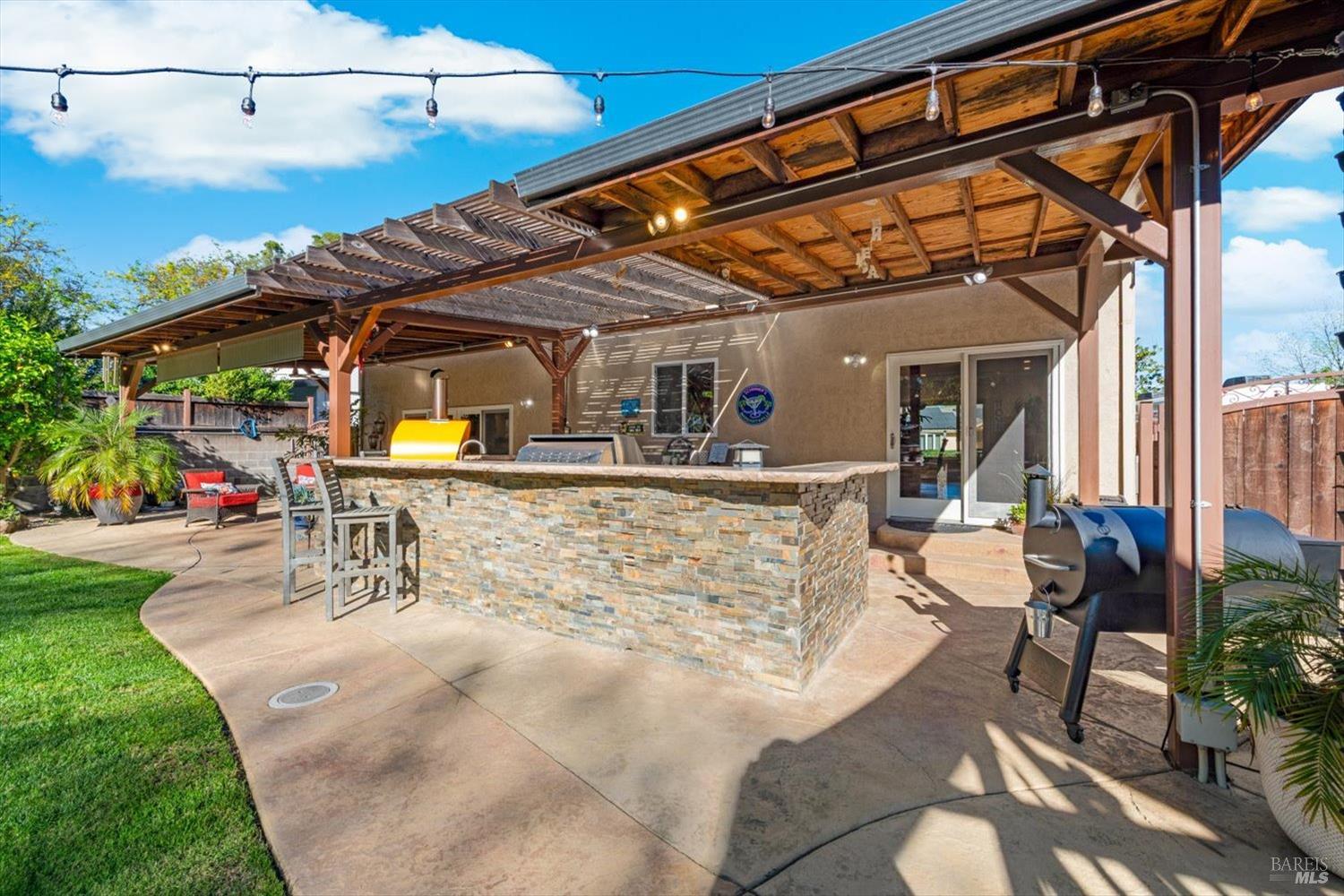 Detail Gallery Image 79 of 99 For 104 Westwood St, Vacaville,  CA 95688 - 5 Beds | 2/1 Baths