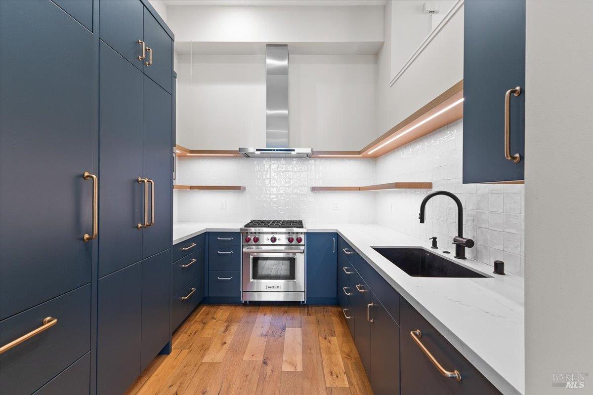 Detail Gallery Image 13 of 29 For 331 Keller St #6,  Petaluma,  CA 94952 - 2 Beds | 2/1 Baths