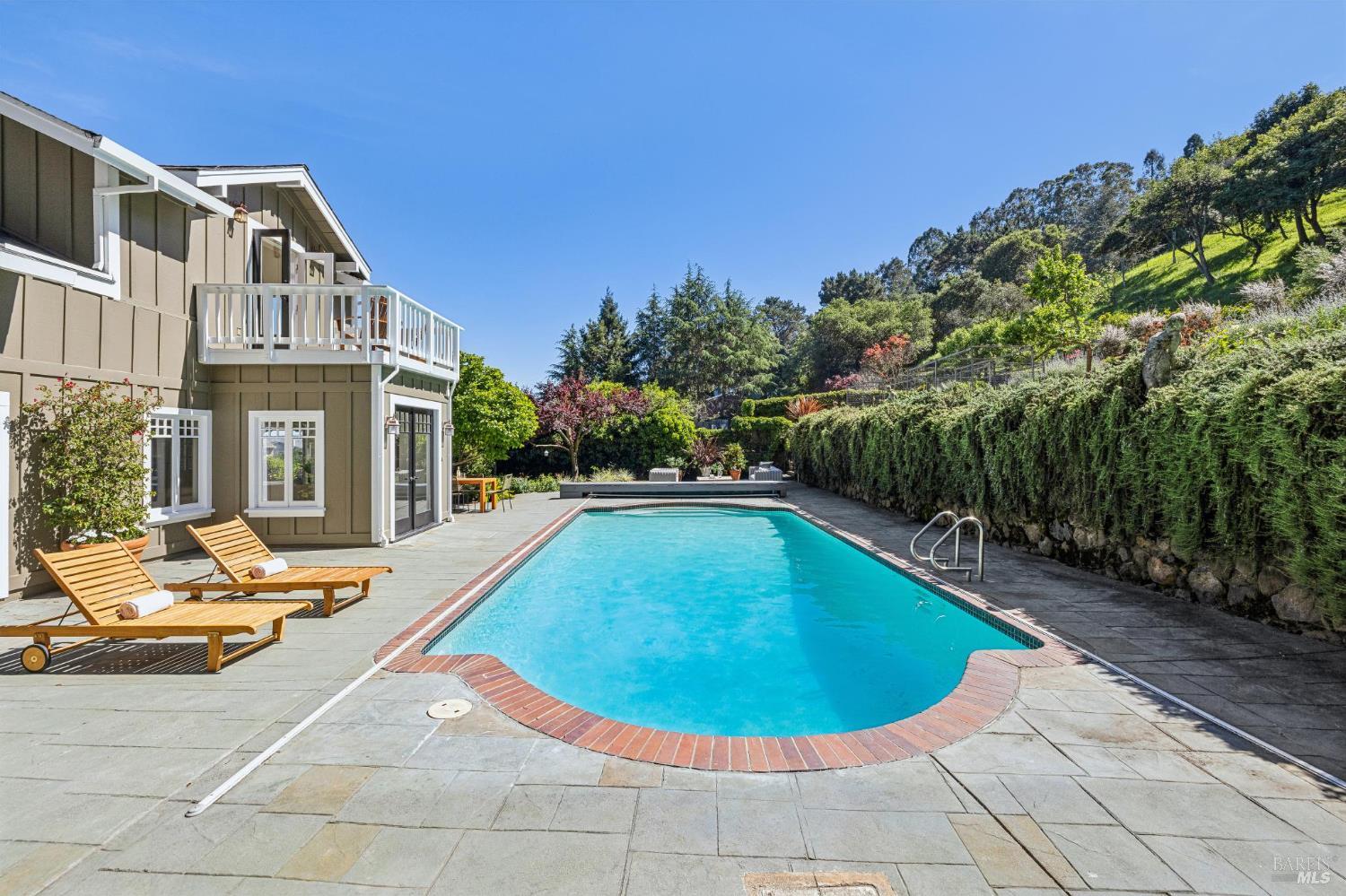 Detail Gallery Image 92 of 93 For 47 Main Dr, San Rafael,  CA 94901 - 4 Beds | 5 Baths