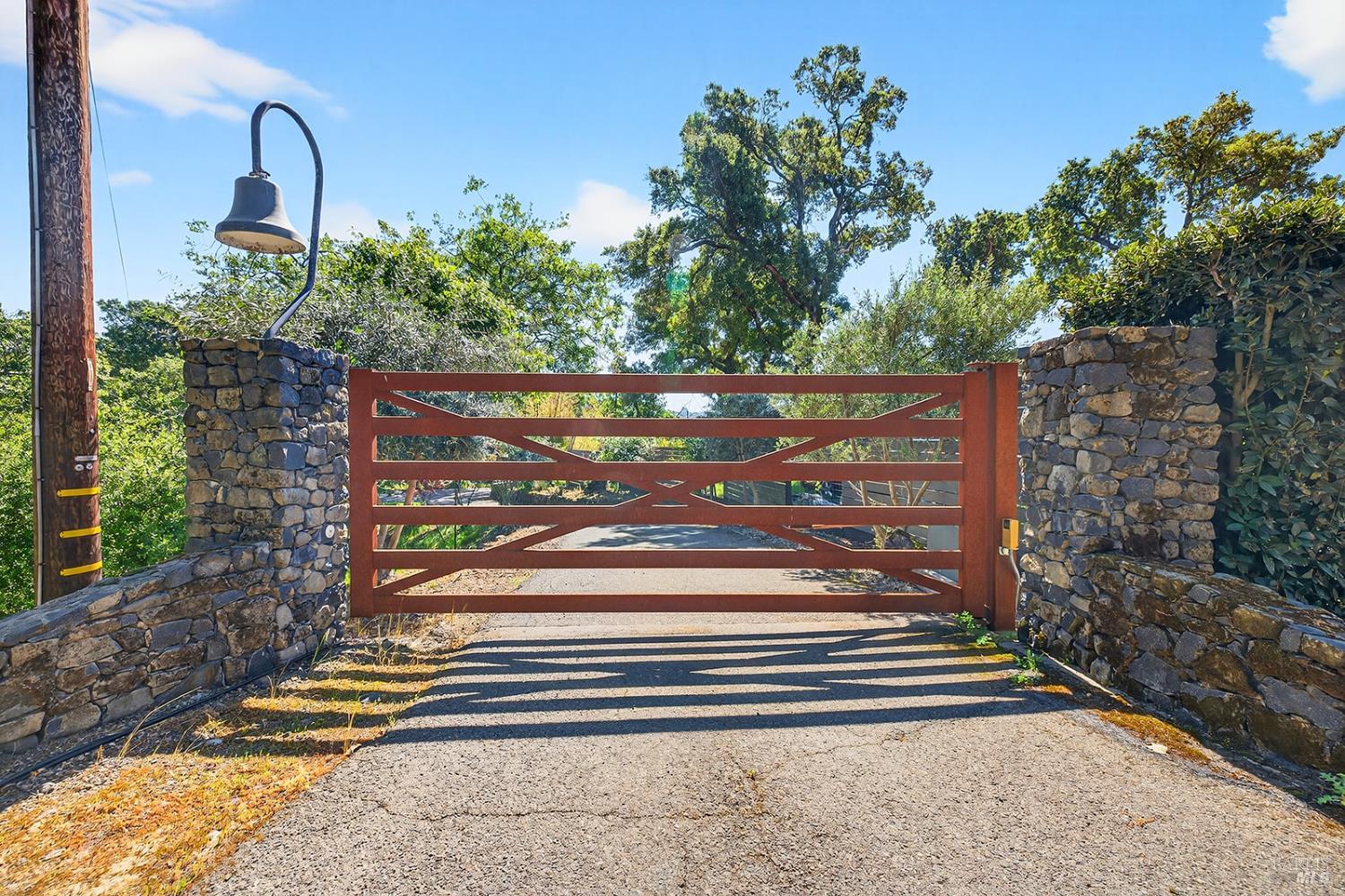 Detail Gallery Image 58 of 71 For 3662 Lovall Valley Rd, Sonoma,  CA 95476 - 3 Beds | 2 Baths