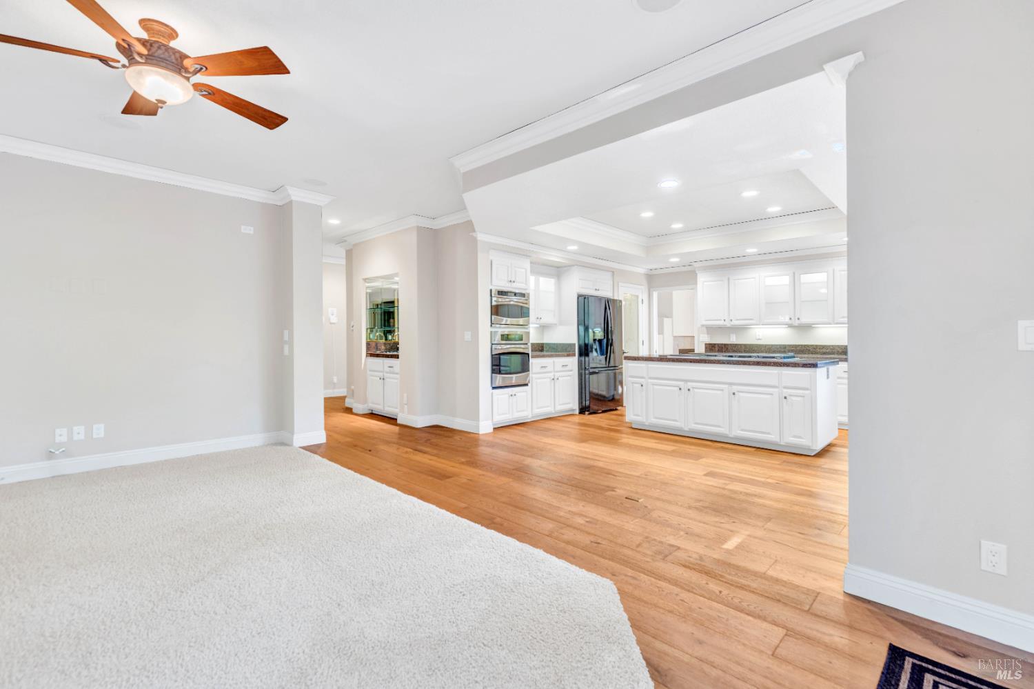 Detail Gallery Image 23 of 76 For 3229 Seminole Cir, Fairfield,  CA 94534 - 5 Beds | 3 Baths