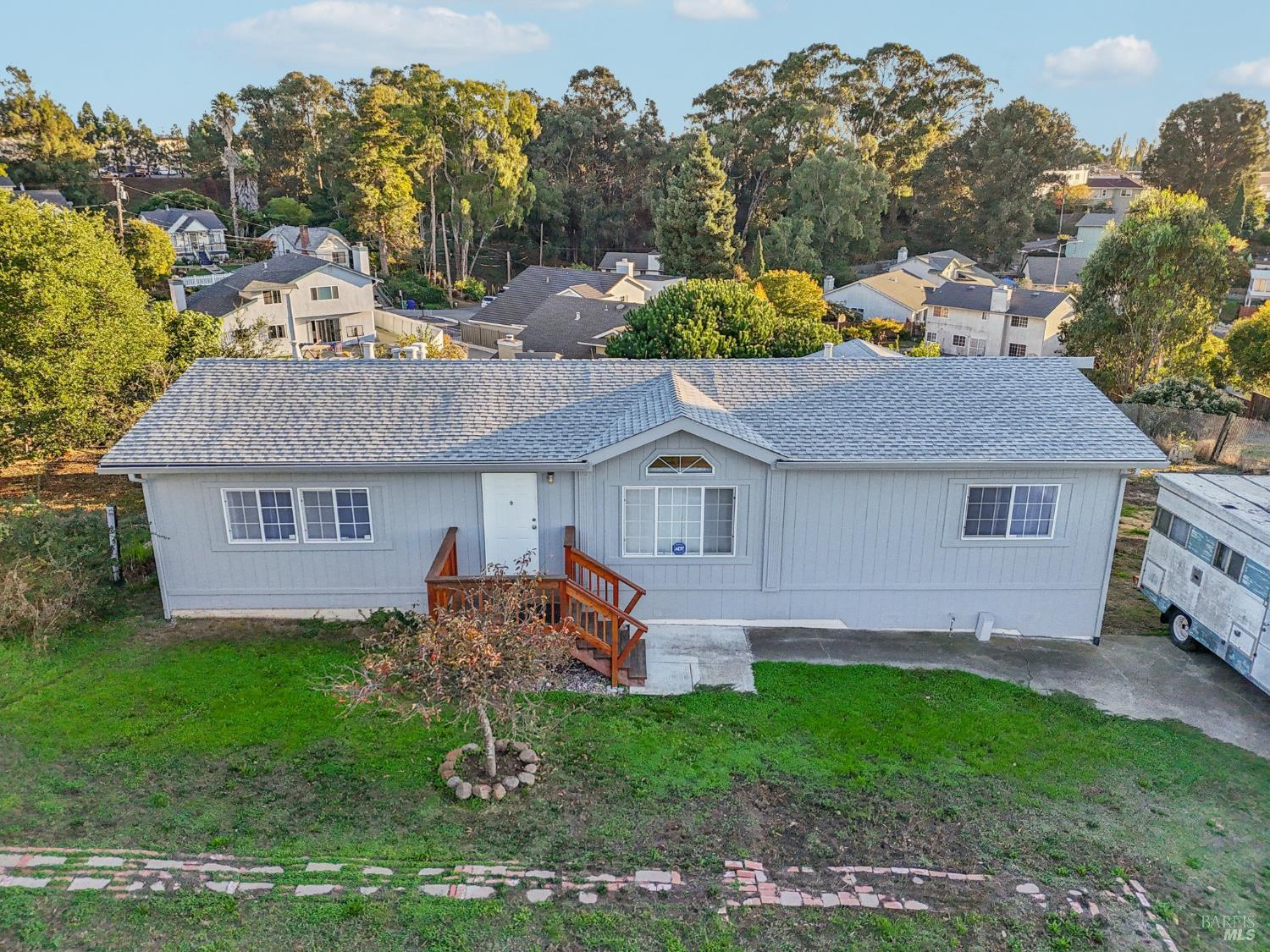 Detail Gallery Image 37 of 47 For 2704 Ridge Rd, San Pablo,  CA 94806 - 3 Beds | 2 Baths