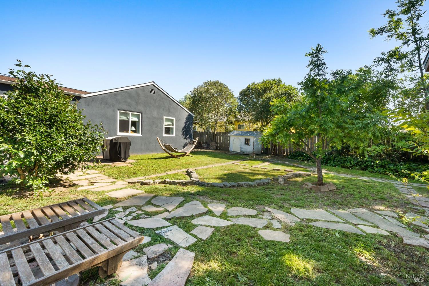 Detail Gallery Image 30 of 47 For 863 Oakwood Ave, Vallejo,  CA 94591 - 3 Beds | 1 Baths