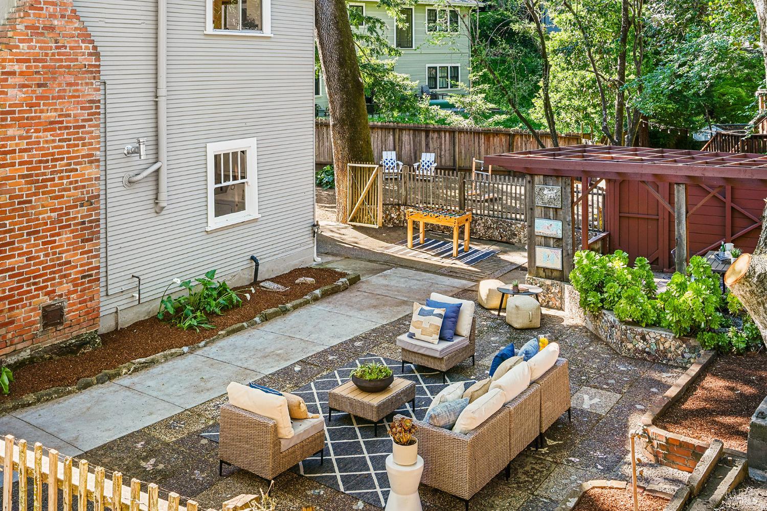 Detail Gallery Image 45 of 62 For 241 Floribel Ave, San Anselmo,  CA 94960 - 3 Beds | 2 Baths