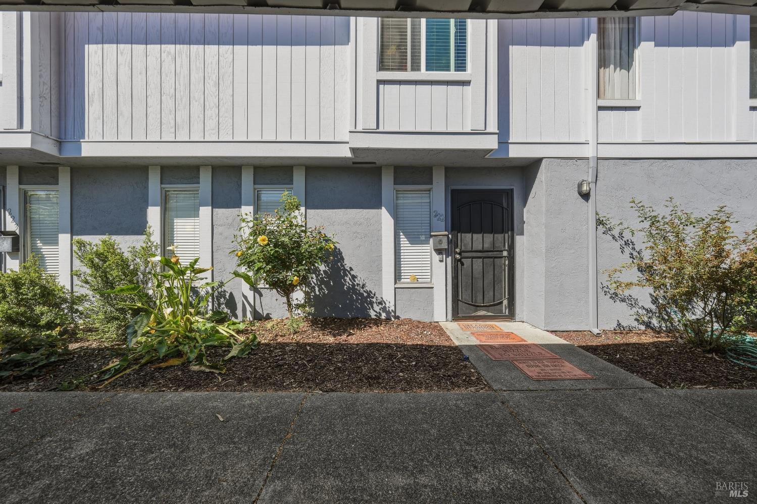 Detail Gallery Image 7 of 34 For 222 Del Luz Ct, Fairfield,  CA 94533 - 2 Beds | 1/1 Baths