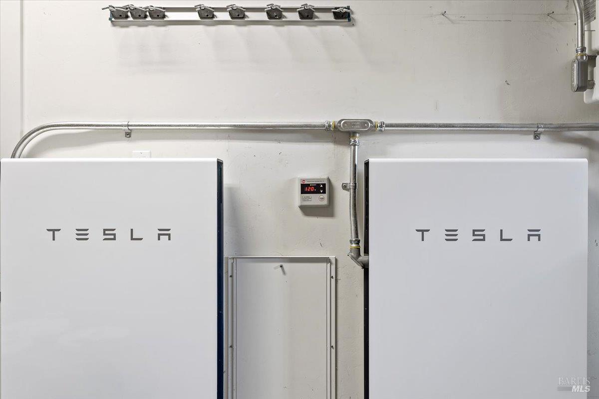 Detail Gallery Image 50 of 60 For 134 Moonlight Dr, Healdsburg,  CA 95448 - 4 Beds | 3/1 Baths