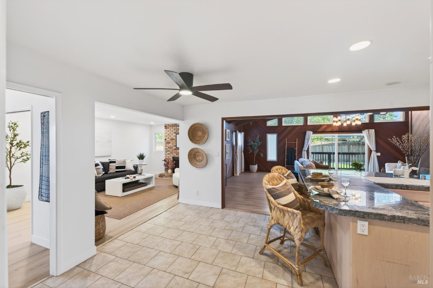 Detail Gallery Image 11 of 79 For 2447 Rigdon St, Napa,  CA 94558 - 5 Beds | 4 Baths