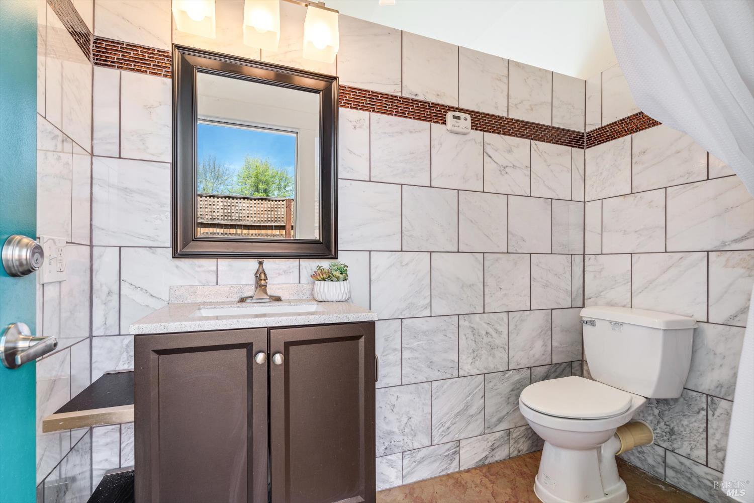 Detail Gallery Image 33 of 56 For 10014 Herb Rd, Windsor,  CA 95492 - 6 Beds | 3 Baths