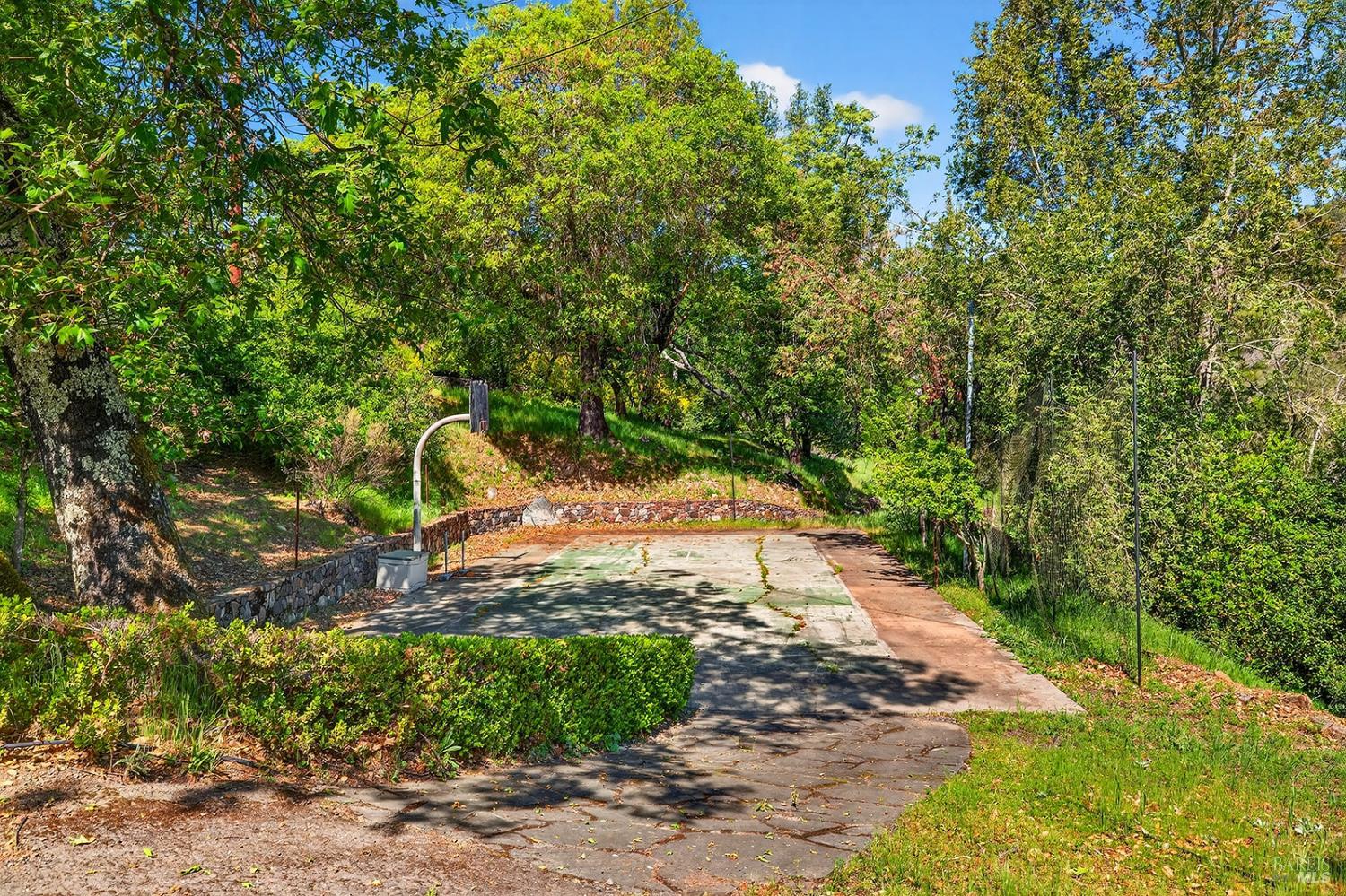 Detail Gallery Image 57 of 71 For 3662 Lovall Valley Rd, Sonoma,  CA 95476 - 3 Beds | 2 Baths