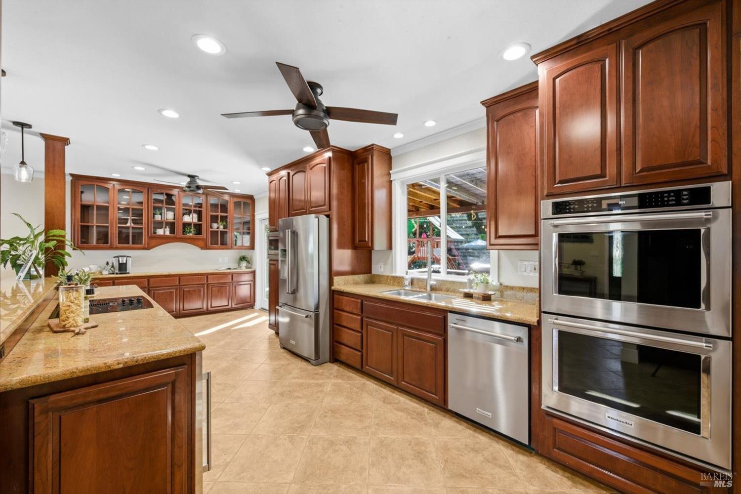 Detail Gallery Image 22 of 99 For 104 Westwood St, Vacaville,  CA 95688 - 5 Beds | 2/1 Baths