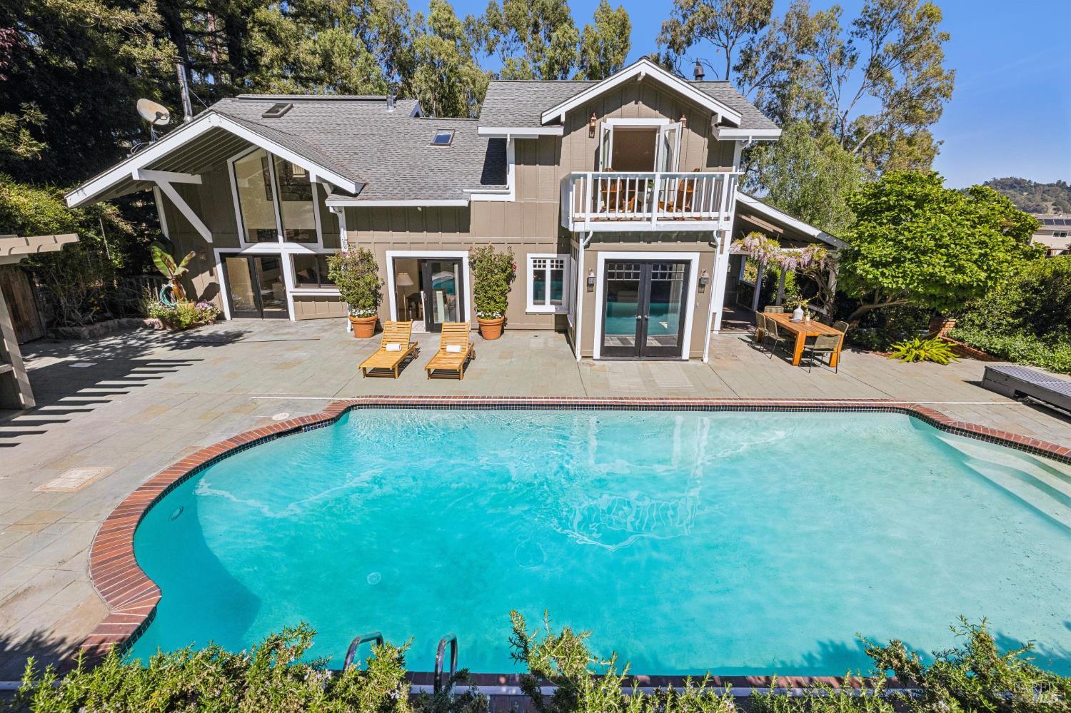 Detail Gallery Image 74 of 93 For 47 Main Dr, San Rafael,  CA 94901 - 4 Beds | 5 Baths