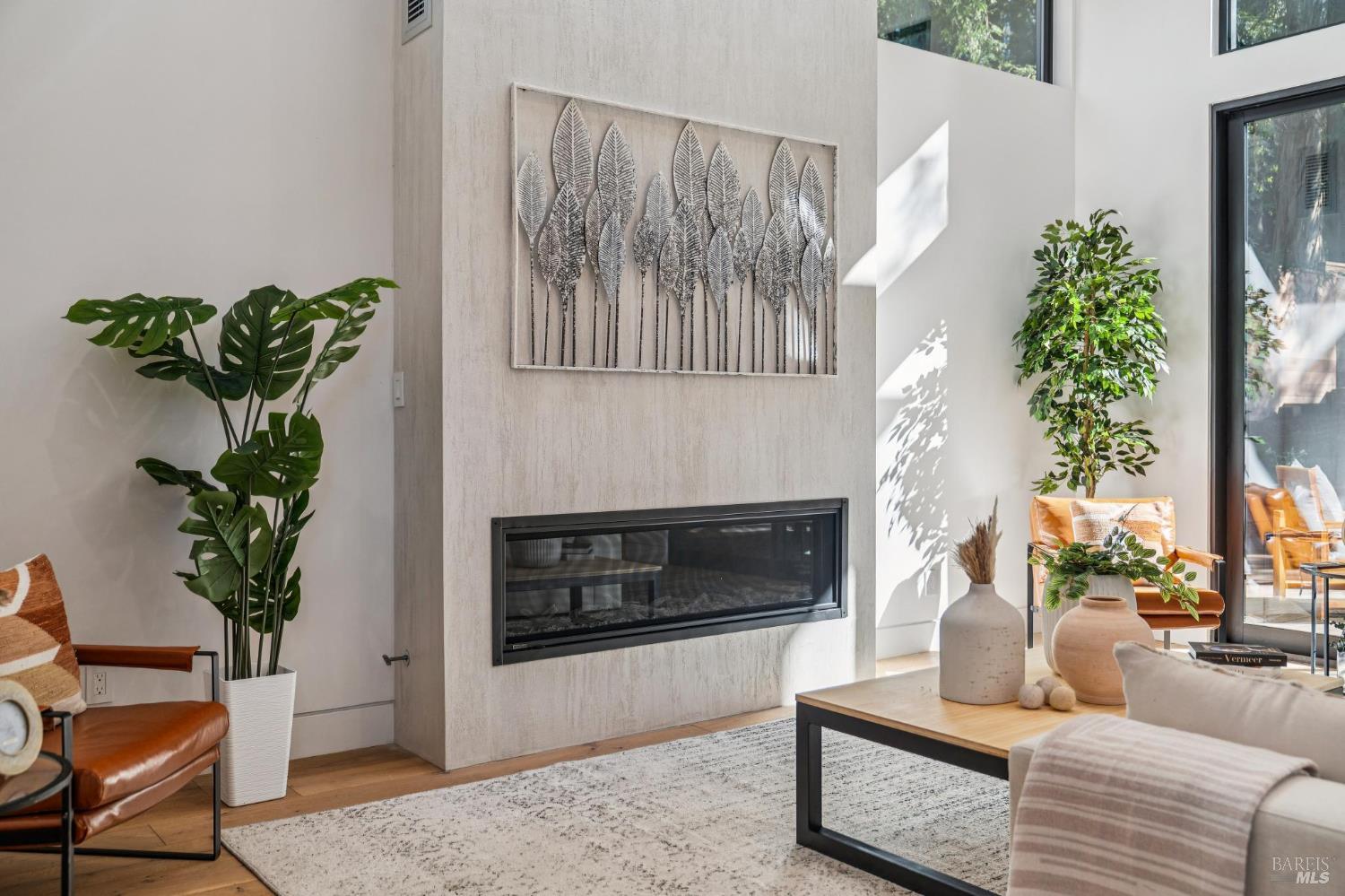 Detail Gallery Image 15 of 88 For 93 Magnolia Ave, Larkspur,  CA 94939 - 3 Beds | 3 Baths