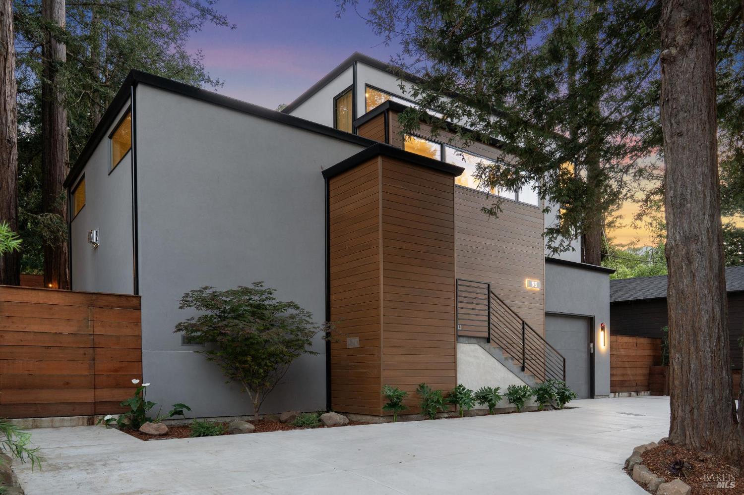 Detail Gallery Image 70 of 88 For 93 Magnolia Ave, Larkspur,  CA 94939 - 3 Beds | 3 Baths