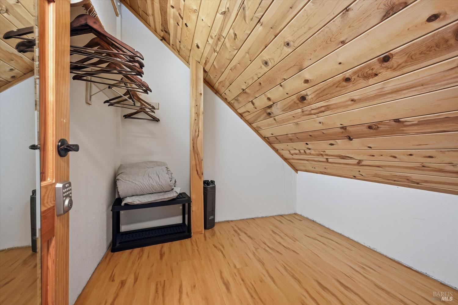 Detail Gallery Image 43 of 47 For 7001 Glebe Dr, Kelseyville,  CA 95451 - 2 Beds | 2 Baths