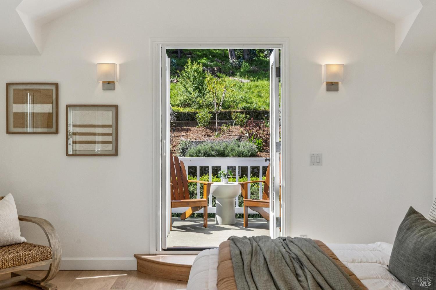 Detail Gallery Image 58 of 93 For 47 Main Dr, San Rafael,  CA 94901 - 4 Beds | 5 Baths