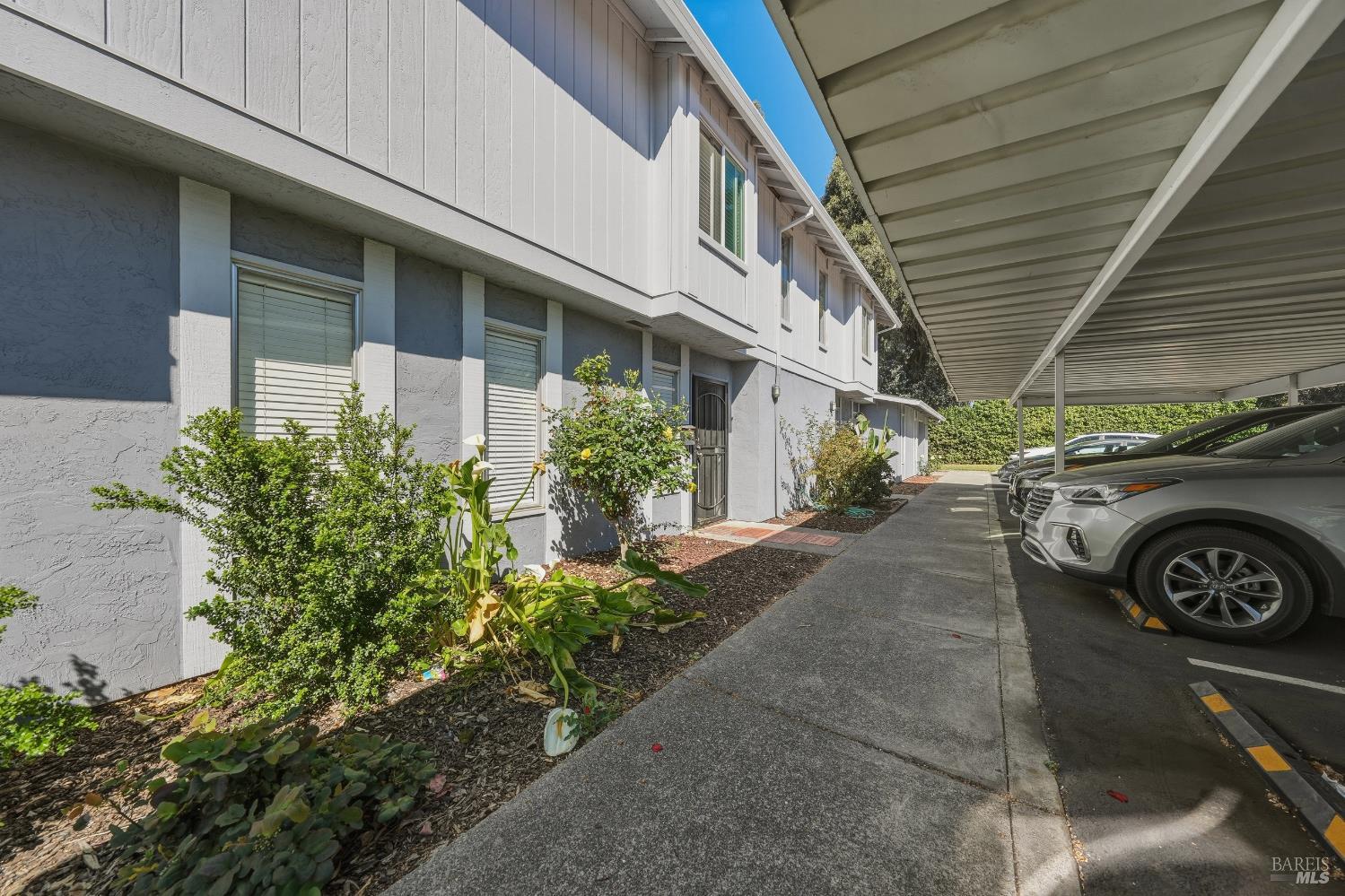 Detail Gallery Image 6 of 34 For 222 Del Luz Ct, Fairfield,  CA 94533 - 2 Beds | 1/1 Baths