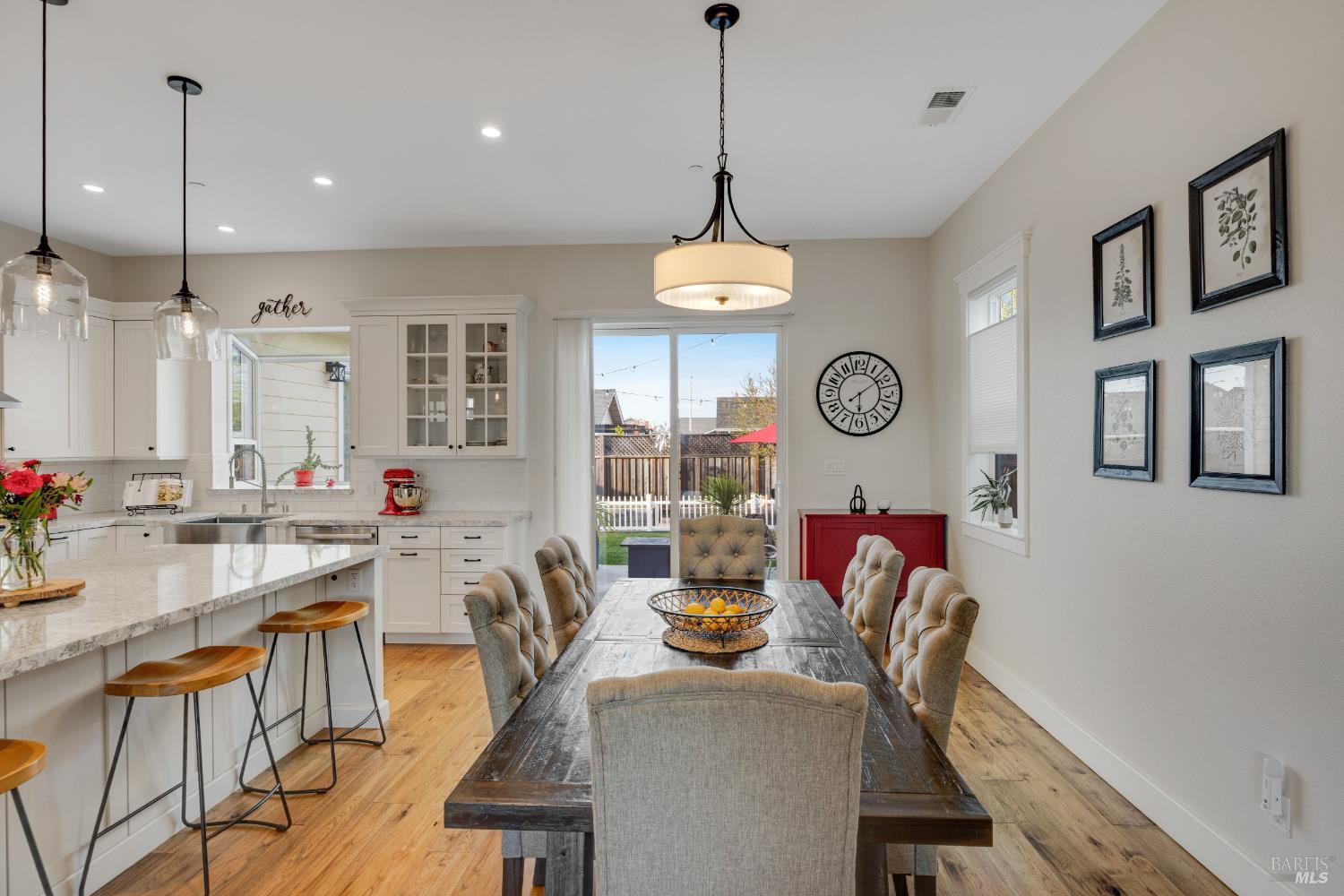 Detail Gallery Image 15 of 44 For 1935 San Marcos Dr, Santa Rosa,  CA 95403 - 3 Beds | 2 Baths