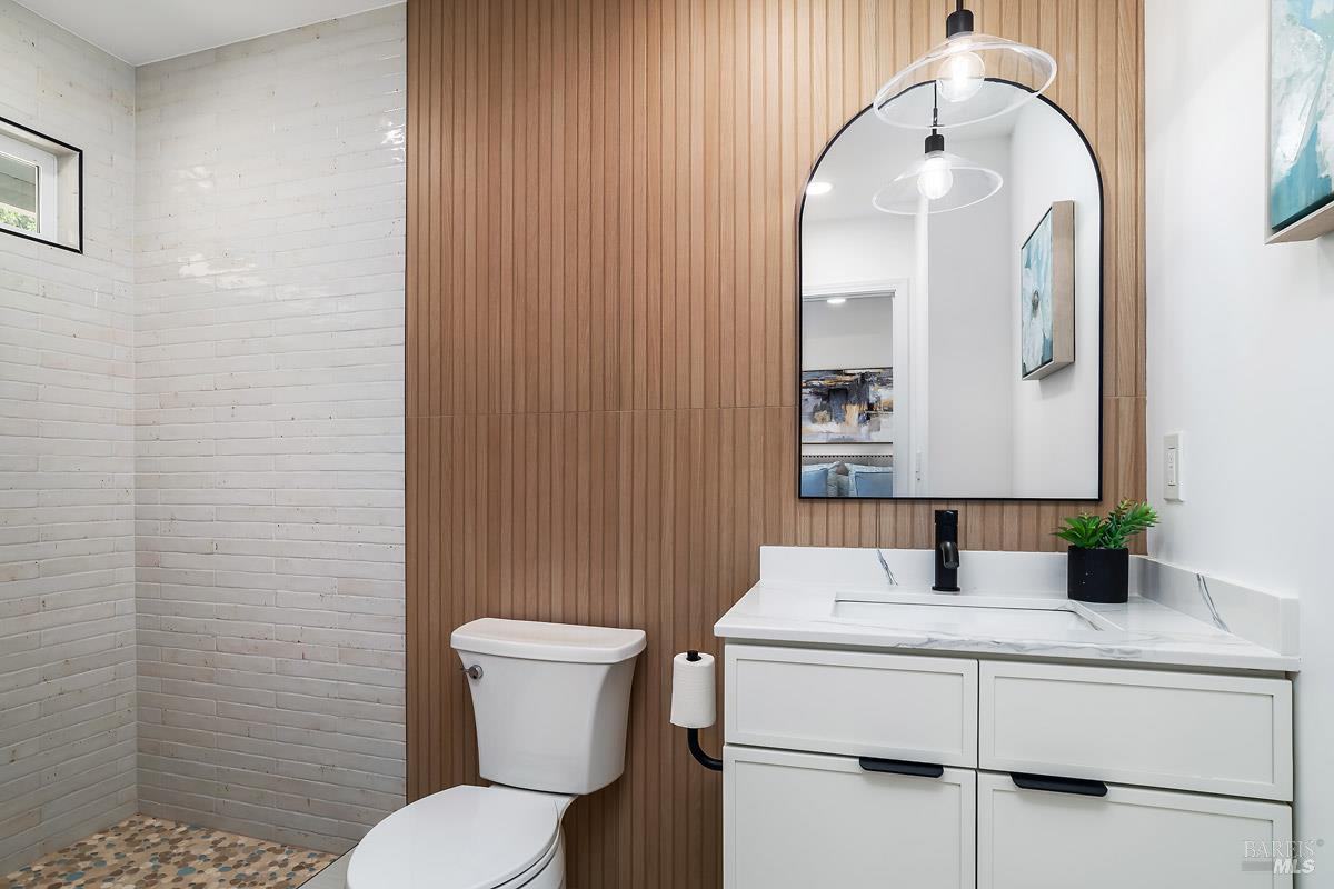 Detail Gallery Image 55 of 93 For 36 Capilano Dr, Novato,  CA 94949 - 5 Beds | 4/1 Baths