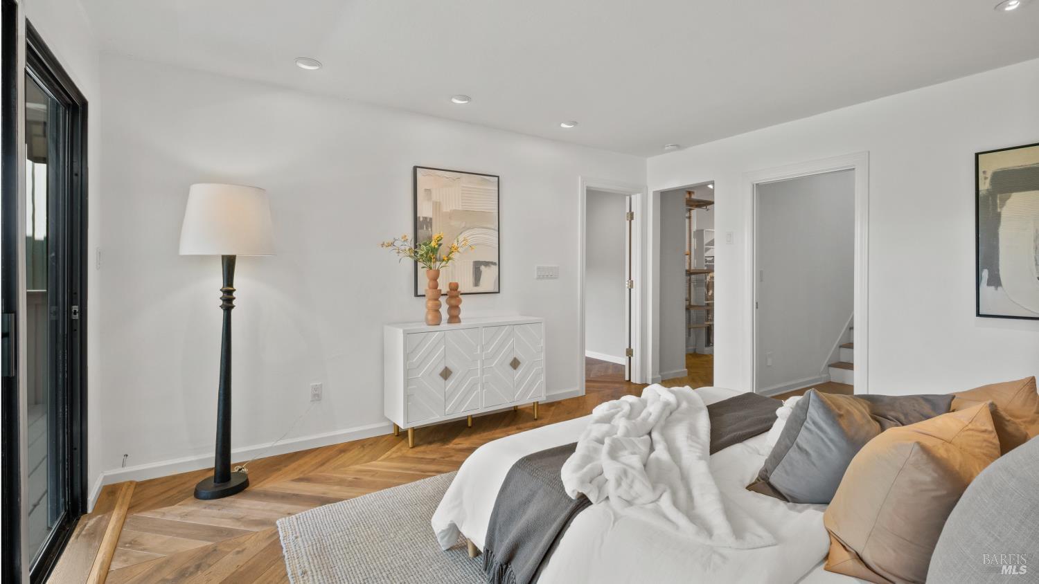 Detail Gallery Image 30 of 36 For 143 Knollwood Dr, San Rafael,  CA 94901 - 3 Beds | 2 Baths