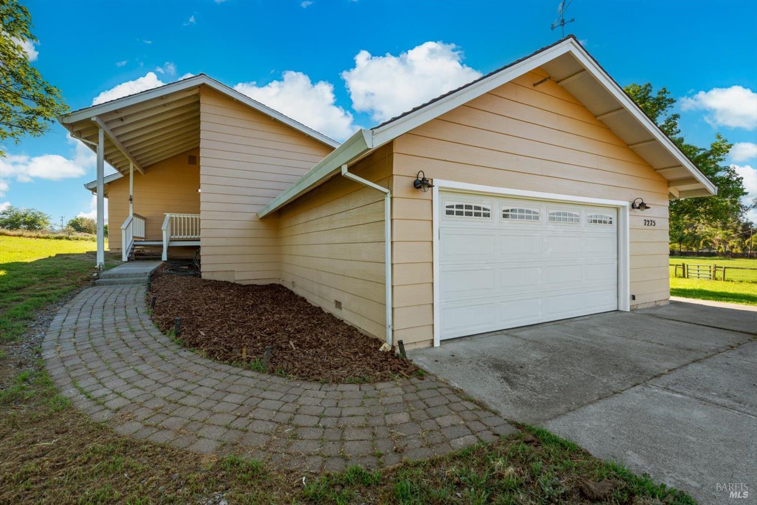 Detail Gallery Image 8 of 99 For 7275 Browns Valley Rd, Vacaville,  CA 95688 - 4 Beds | 2 Baths