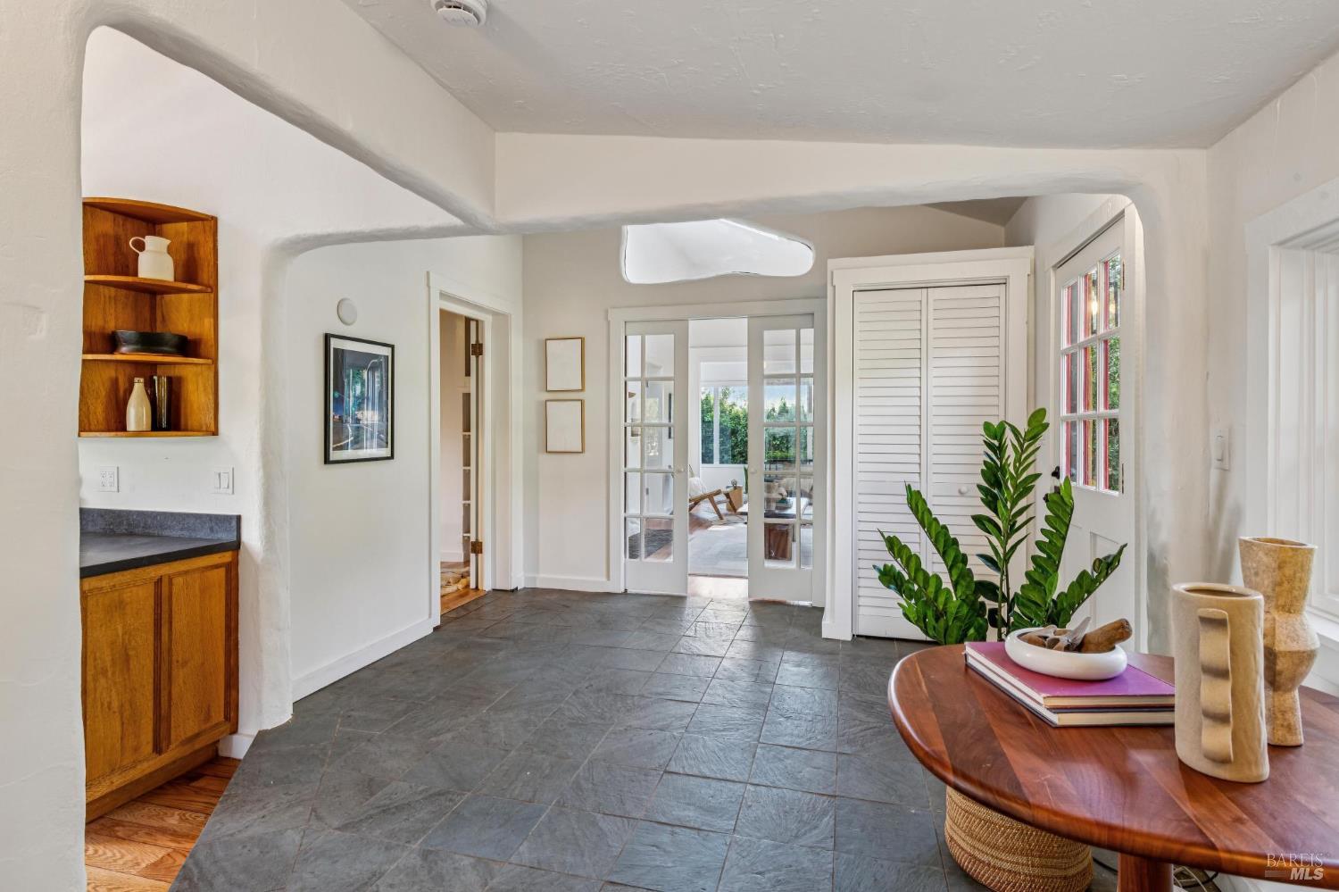 Detail Gallery Image 7 of 69 For 18 Cypress Rd, Point Reyes Station,  CA 94956 - 4 Beds | 1/1 Baths