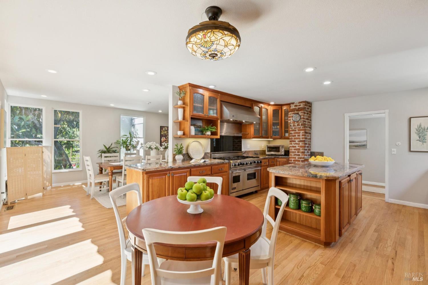 Detail Gallery Image 25 of 98 For 1195 Congress Valley Rd, Napa,  CA 94558 - 4 Beds | 4 Baths