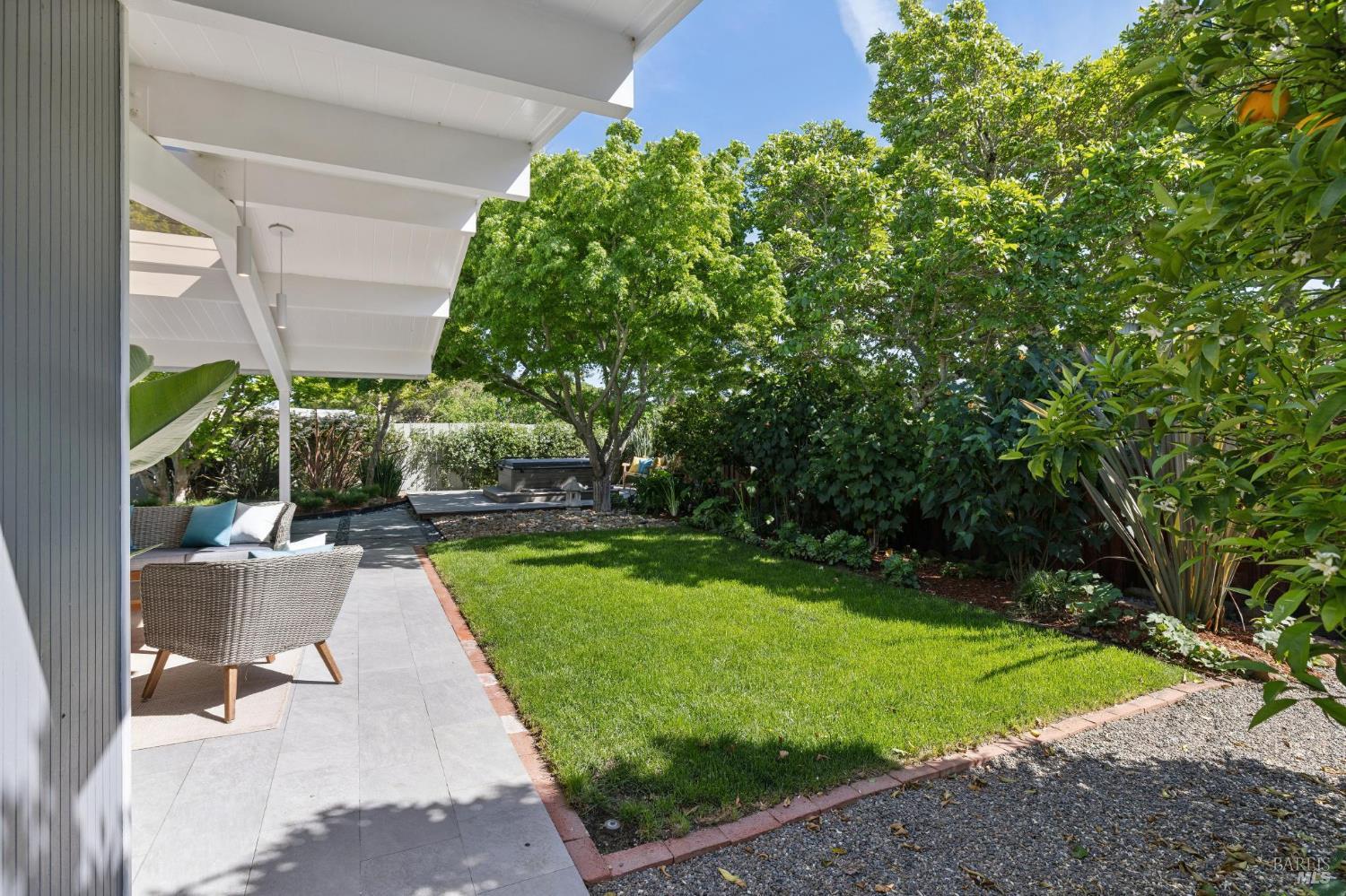 Detail Gallery Image 31 of 57 For 839 Greenberry Ln, San Rafael,  CA 94903 - 4 Beds | 2 Baths