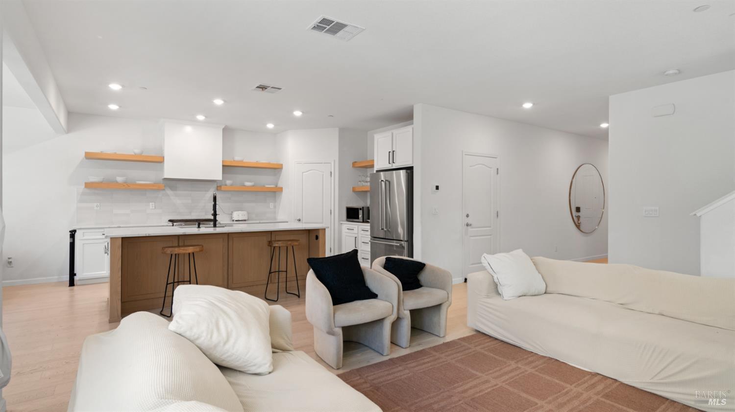 Detail Gallery Image 13 of 41 For 2350 Sheldon Dr, Fairfield,  CA 94533 - 4 Beds | 2/1 Baths