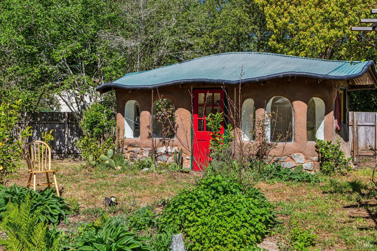 Detail Gallery Image 47 of 69 For 18 Cypress Rd, Point Reyes Station,  CA 94956 - 4 Beds | 1/1 Baths