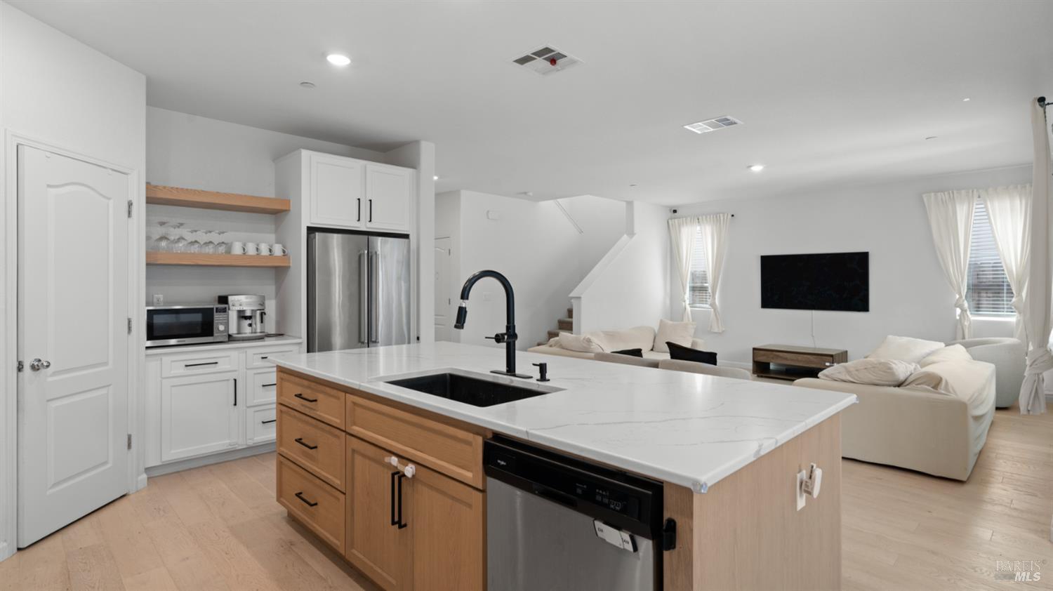 Detail Gallery Image 18 of 41 For 2350 Sheldon Dr, Fairfield,  CA 94533 - 4 Beds | 2/1 Baths