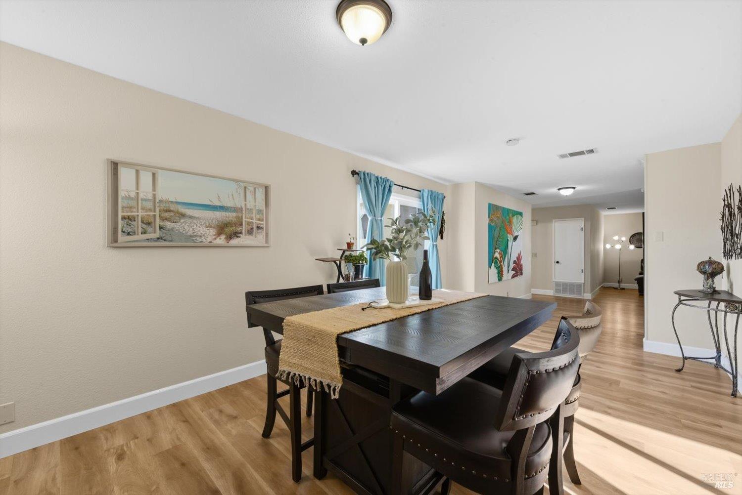 Detail Gallery Image 32 of 76 For 427 Temple Dr, Vacaville,  CA 95687 - 3 Beds | 2 Baths