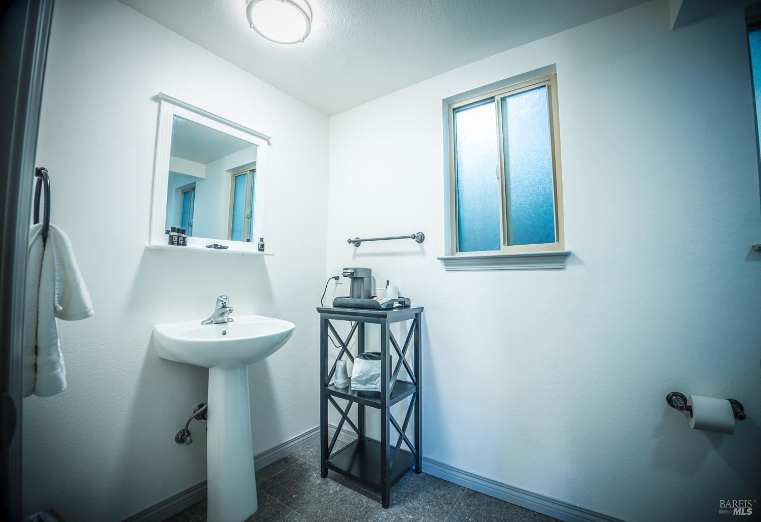 Detail Gallery Image 37 of 81 For 16390 4th St, Guerneville,  CA 95446 - – Beds | – Baths